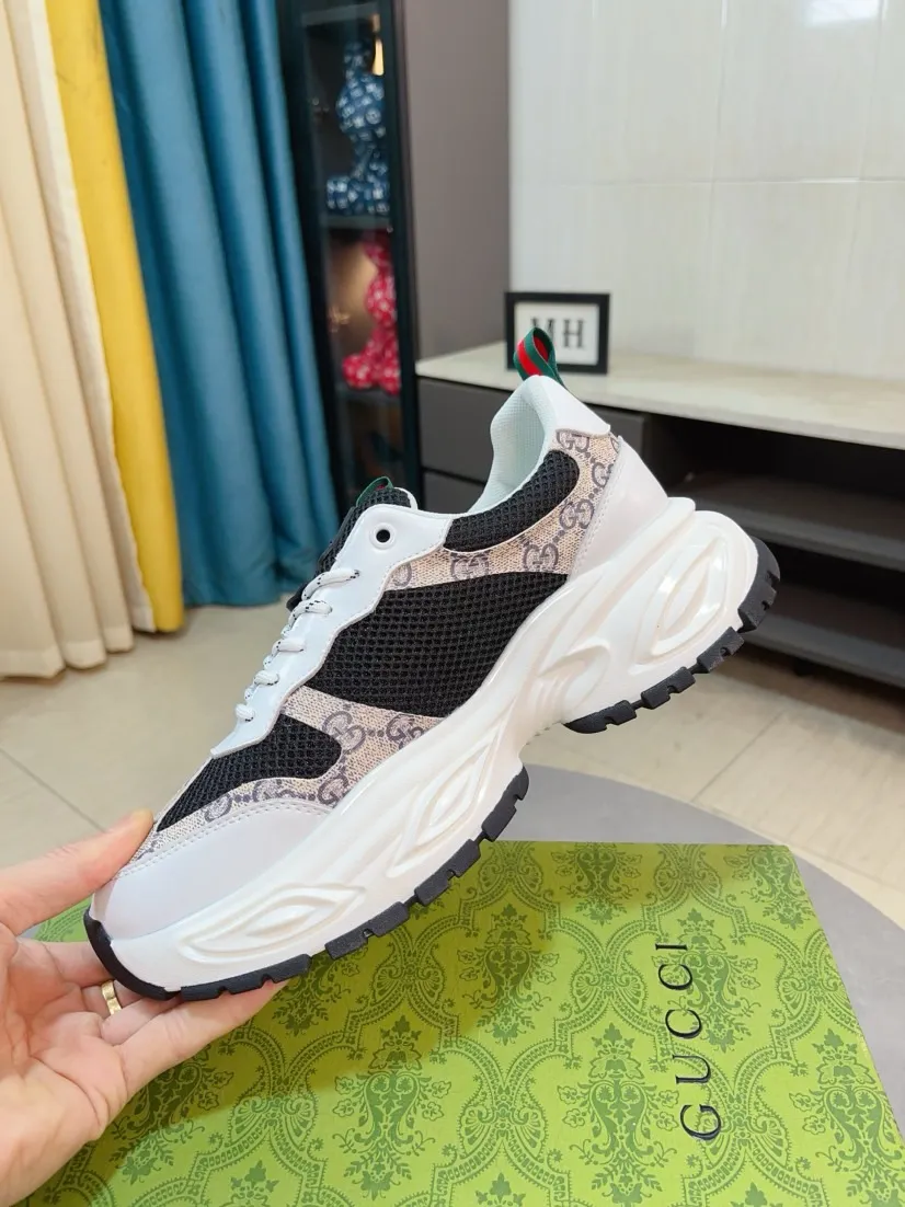 Men's shoes 💰458🌹🌹[GUCCI] Gucci's new lace-up casual men's shoes are on the market first, and the materials and workmanship are superior to all versions on the market. The highest quality shipped first-layer cowhide with imported original perforated materials➕Genuine leather lining, privately molded soft outsole, high foot comfort, imported special materials highlight the brand's unique charm, high-end customization 38-44